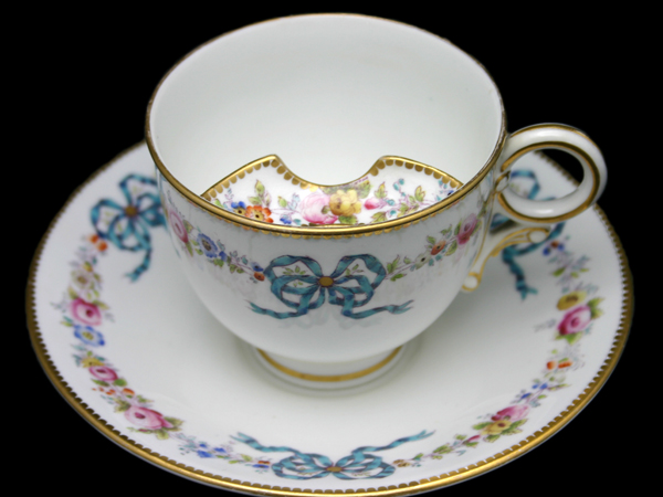 Taza de Té Victoriana para Portadores de Bigote – Clauzzen (Inc.)