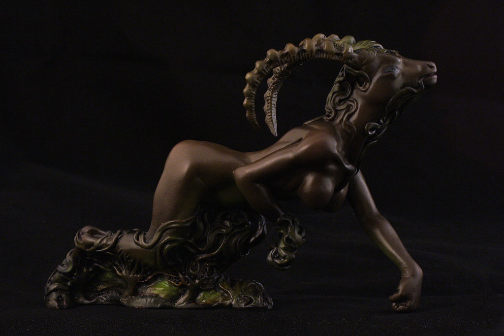 shub_niggurath_figurine_by_girhasha-d8dyv4k